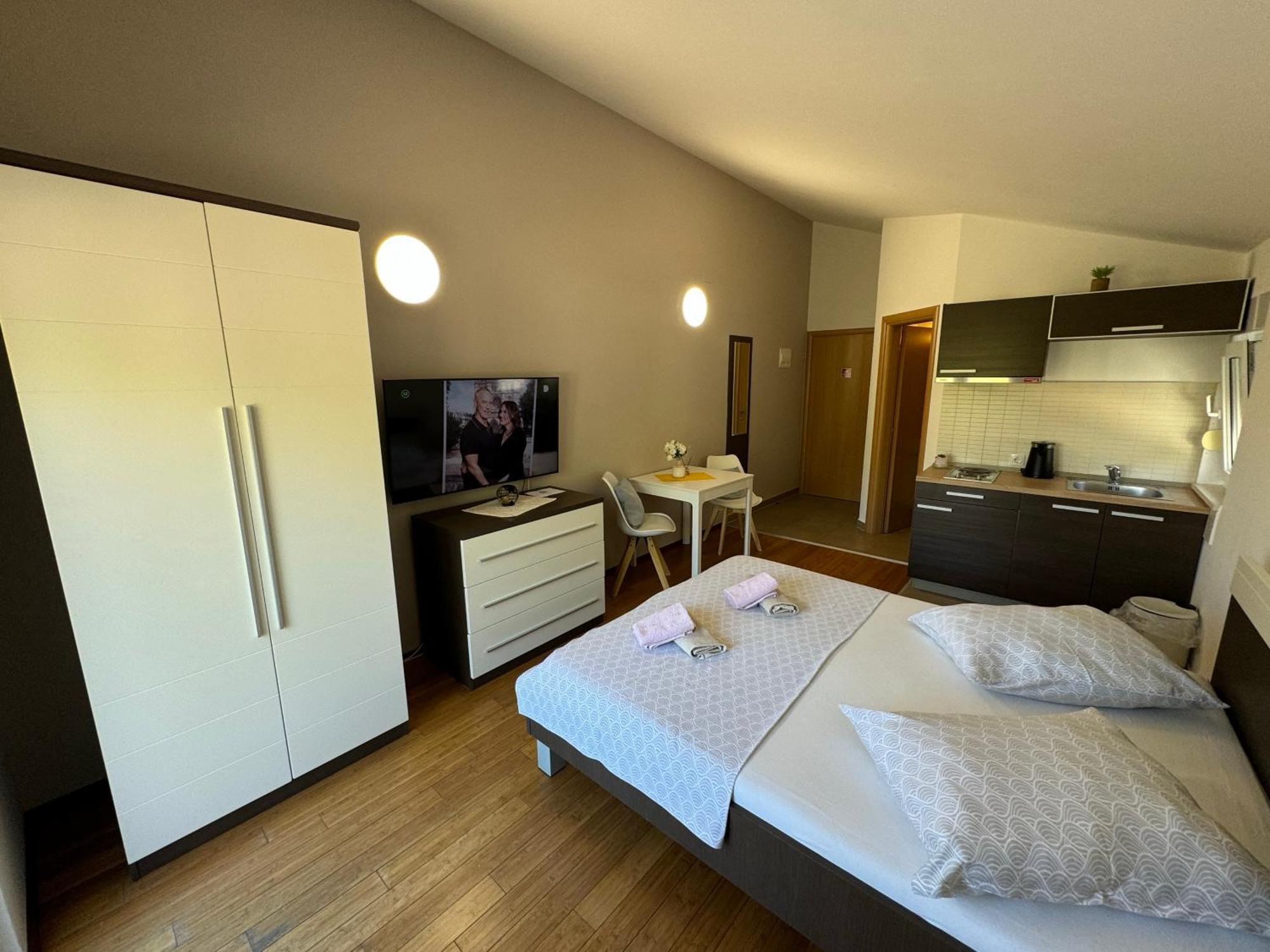 Apartments San Monte Podstrana Exterior photo