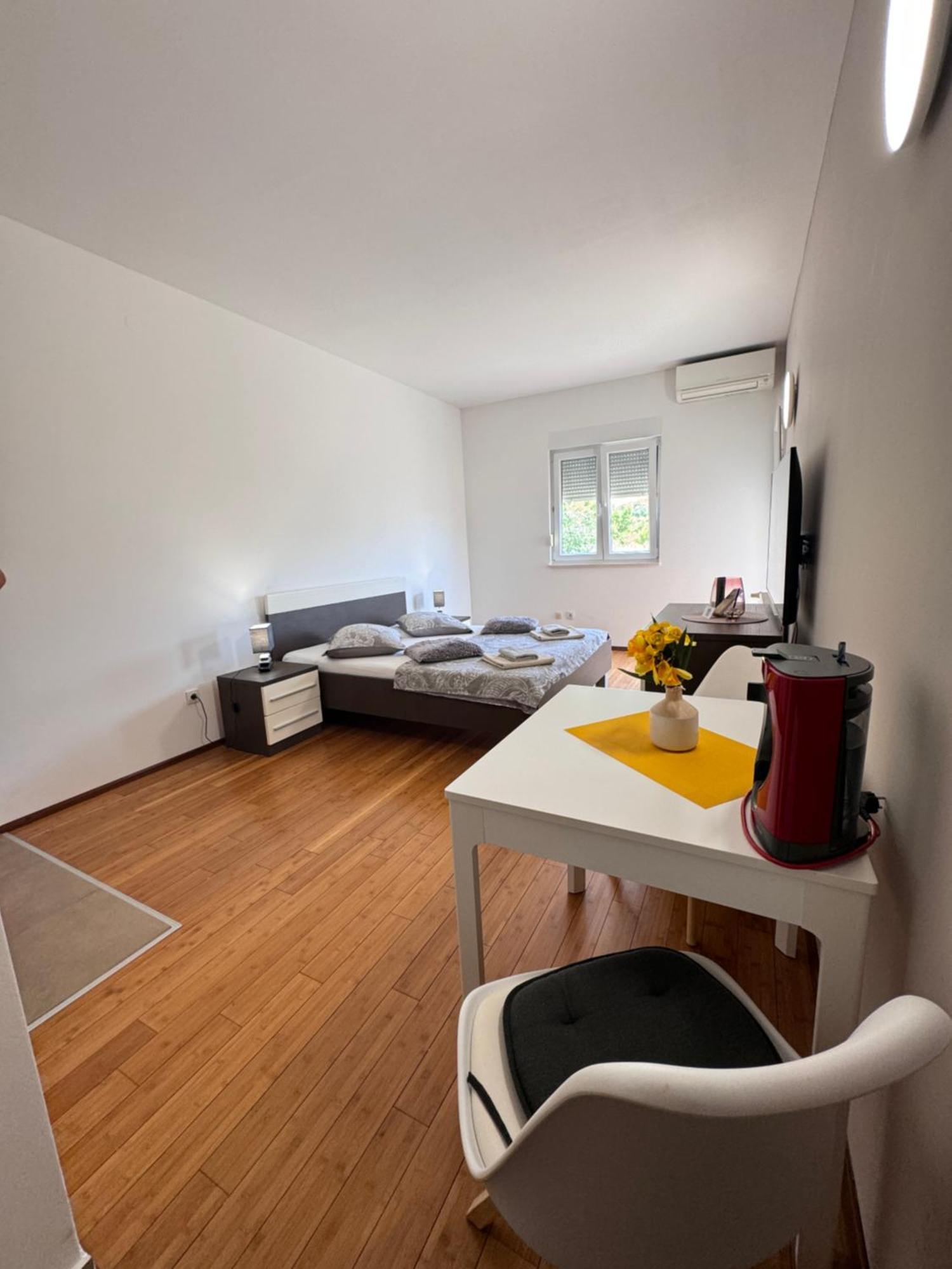 Apartments San Monte Podstrana Exterior photo