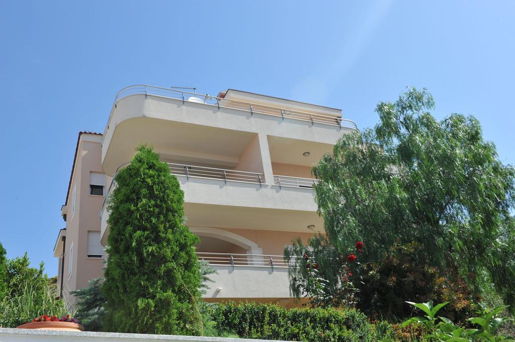 Apartments San Monte Podstrana Exterior photo